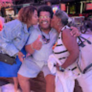 Meet your Posher, Robin